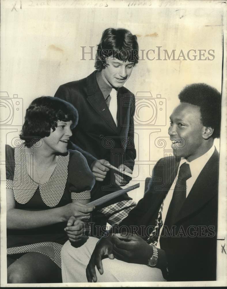 1974 Press Photo Edna Karr Junior High School students in Louisiana - noo33400