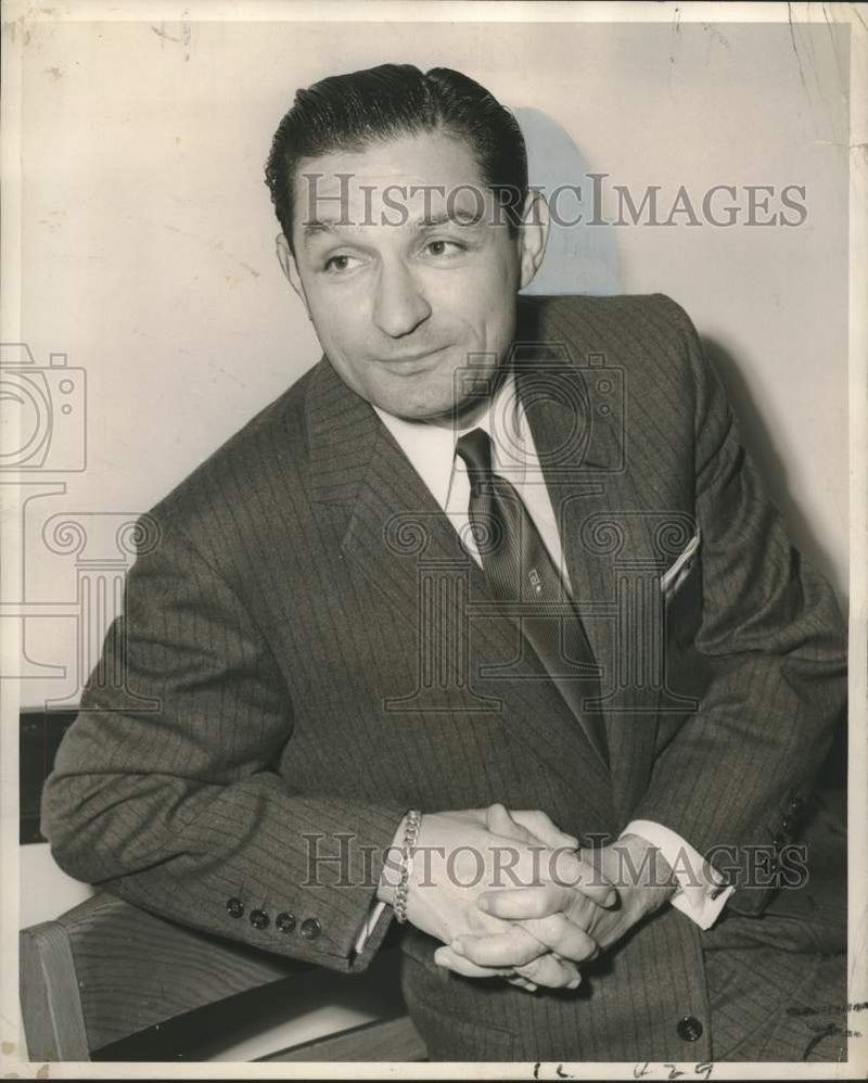 Load image into Gallery viewer, 1954 Press Photo Label A. Katz - noo33404
