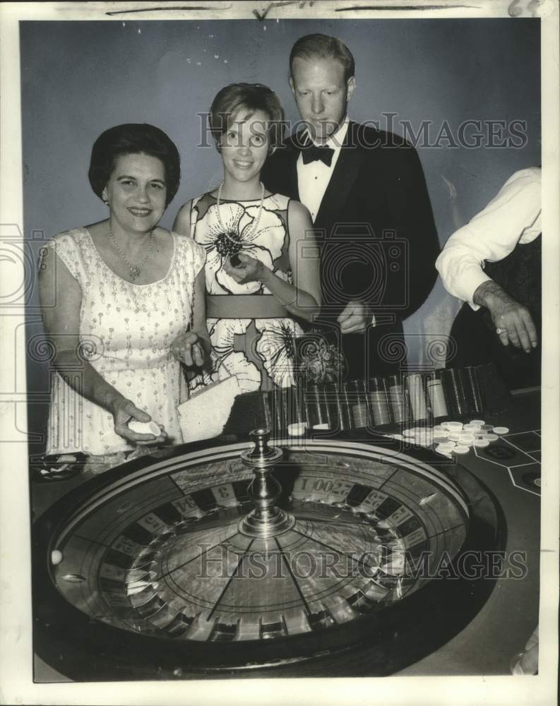 1970 Press Photo &quot;A Night In Monte Carlo&quot; sponsored by Cultural Attractions Fund
