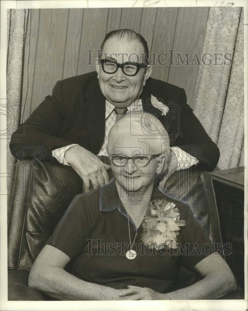 1973 Press Photo Mr. & Mrs. F.J. Jones Celebrate 50th Wedding Anniversary