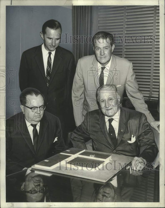 1966 Press Photo Principals of the $3 million Maison Blanche Westside Store