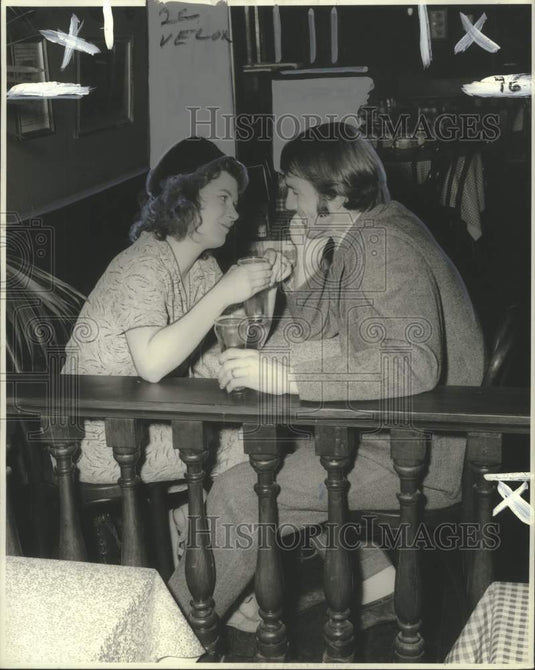 1974 Press Photo Brandy Webb, Michael Hood in "The Raspberry Picher" - noo33600