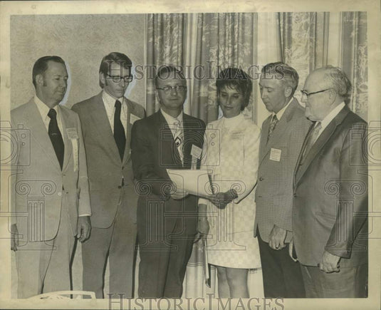 1973 Press Photo W.G. Karnes, Louisiana Wholesale Grocers Association convention