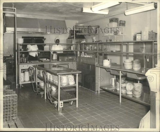 1960 Press Photo New 3rd floor kitchen - noo33998