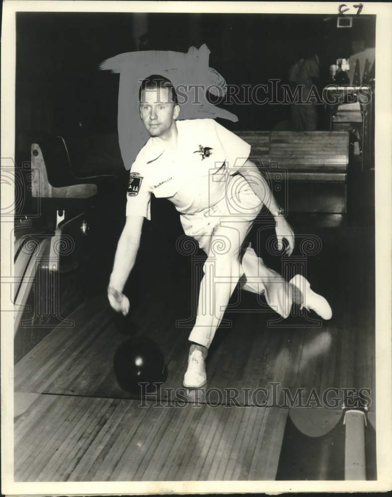 Press Photo Bill Lillard Bowling - noo34642- Historic Images