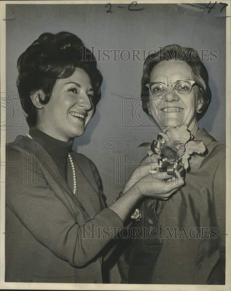 1967 Press Photo Laura Leche Awarded Teacher of the Year Corsage - noo35128- Historic Images