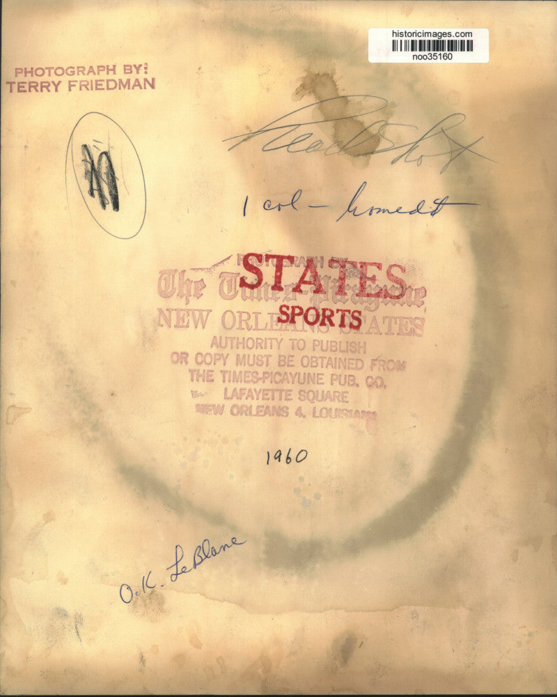 1960 Press Photo Golf - O.K. Le Blane with Trophy - noo35160