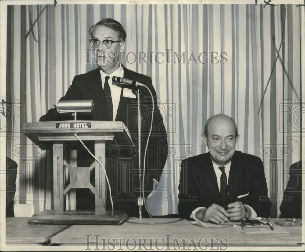 1966 Press Photo Klaus Liepmann & Norman Lloyd at American Musicological Society