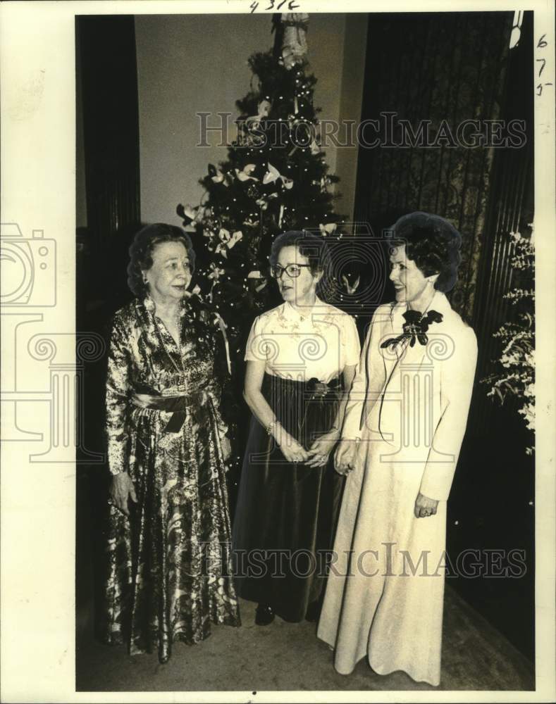 1980 Press Photo Ruth McEnery Stuart Clan Christmas meeting at Orleans Club- Historic Images