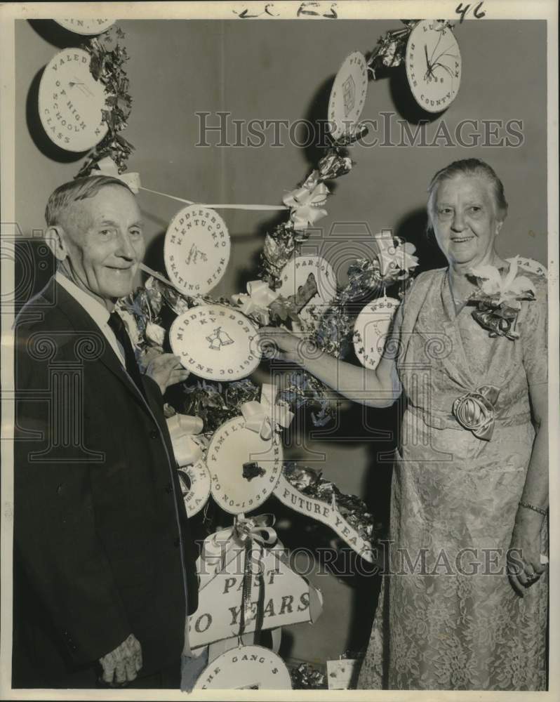 1959 Press Photo Mr. and Mrs. Daniel E. Hendricks Sr.- 50th wedding anniversary