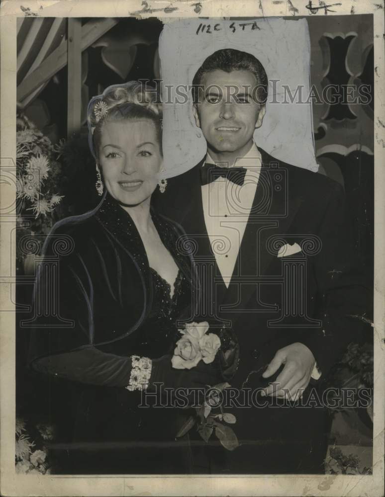 Load image into Gallery viewer, 1951 Press Photo Lana's newest boyfriend- Argentine actor, Fernando Lamas,
