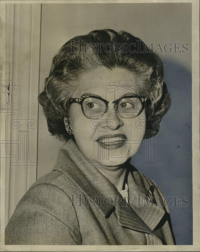 1963 Press Photo Mrs. Thomas N. Leervig, Secretary-Treasurer of Eight and Forty- Historic Images