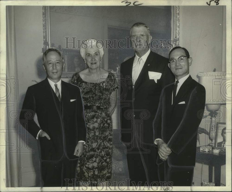 Load image into Gallery viewer, 1963 Press Photo Japanese Ambassador &amp; other dignitaries visit New Orleans
