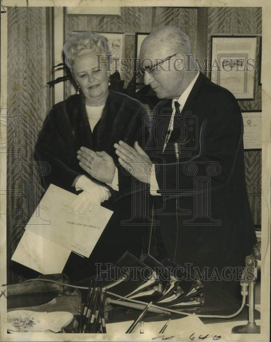 1968 Press Photo Ben Levy, New Orleans chief administrative officer & wife