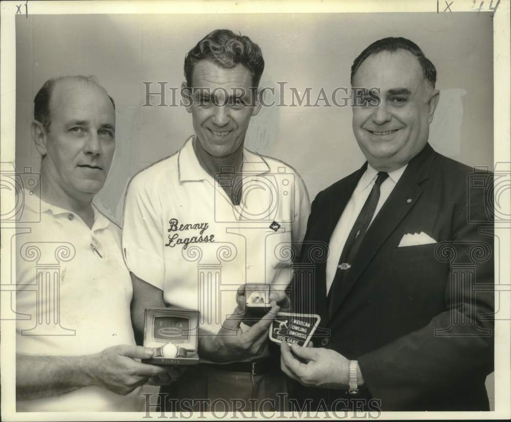 1968 Press Photo Benny Lagasse receives watch and ring for perfect game, bowling- Historic Images