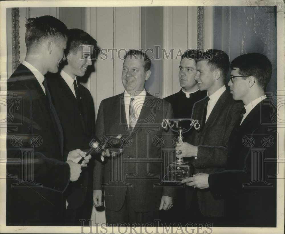 1964 Press Photo New Orleans High School in Washington DC for debate competition