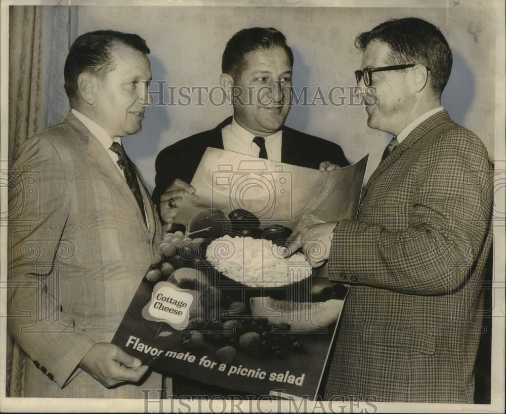 1966 Press Photo Party committee members from New Orleans dairy associations- Historic Images