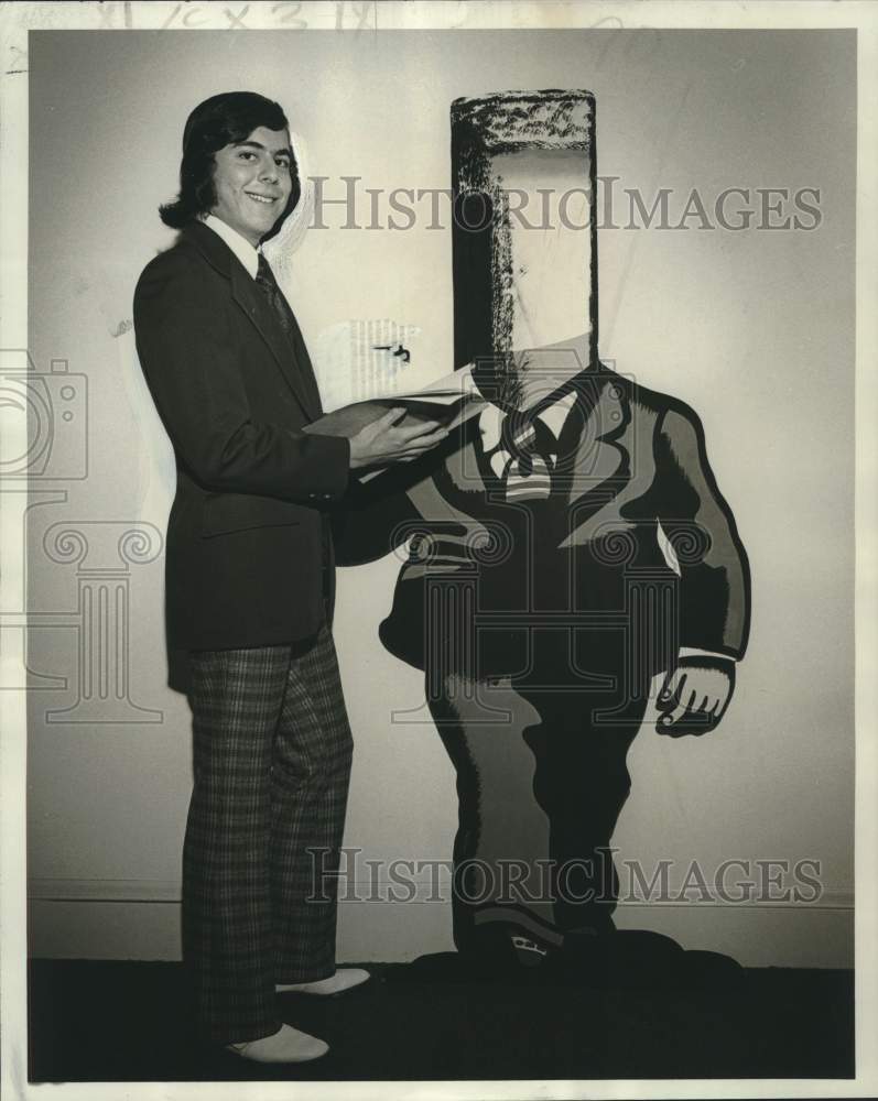 1975 Press Photo Gary Lee Marchand, American Cancer Society essay winner - Historic Images