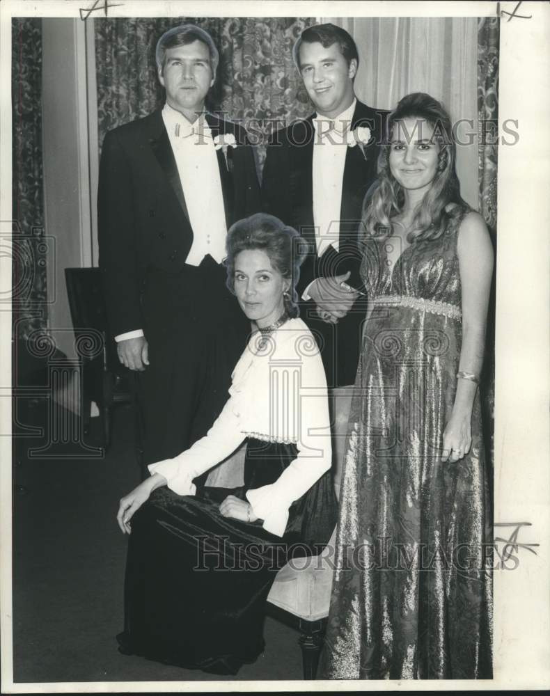 1970 Press Photo Mr. A. William Marchal and officers, Bachelors Club dance- Historic Images