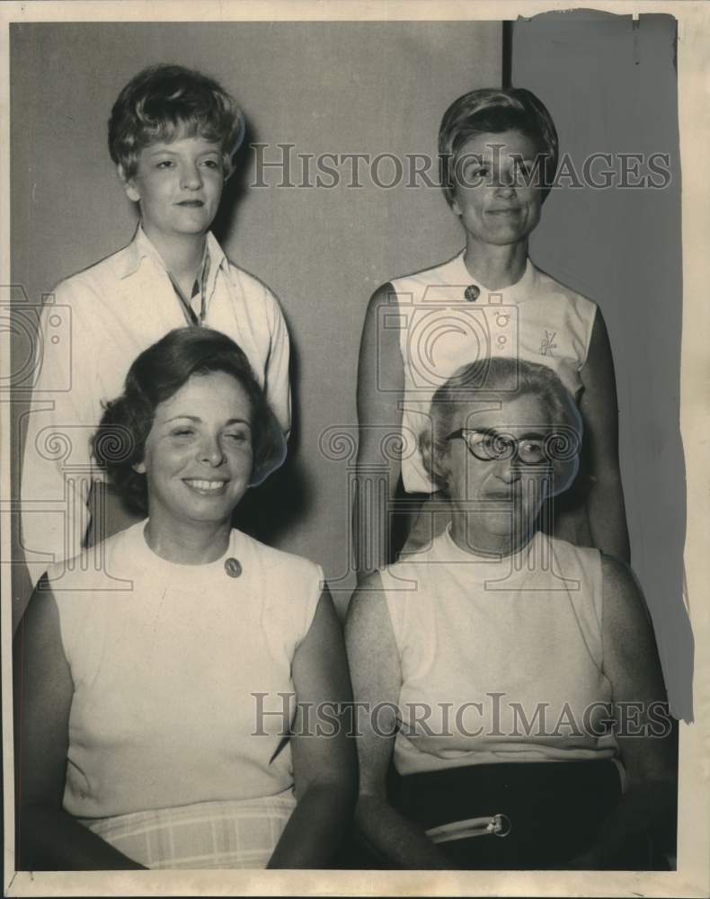 1969 Press Photo Mrs. Irwin Marcus & Ladies Country Club Golf Association