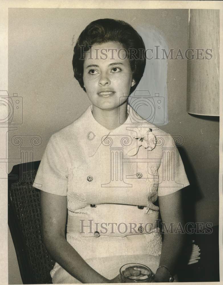 1970 Press Photo Mrs. Edward E. Madden Junior, Public Health Service Club- Historic Images