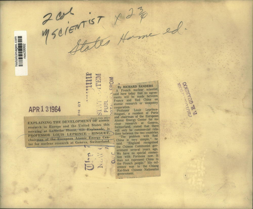 1964 Press Photo Professor Louis Leprince-Ringuet explaining atomic research