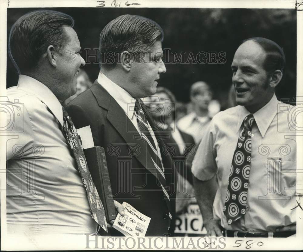 1972 Press Photo J. Bennett Johnson &amp; candidate &quot;Political Rally &#39;72&quot; - Historic Images