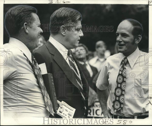 1972 Press Photo J. Bennett Johnson & candidate "Political Rally '72" - Historic Images