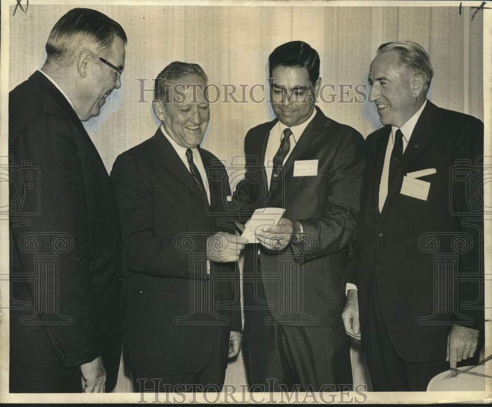 1967 Press Photo Attendees at New Orleans police &amp; community relations seminar - Historic Images