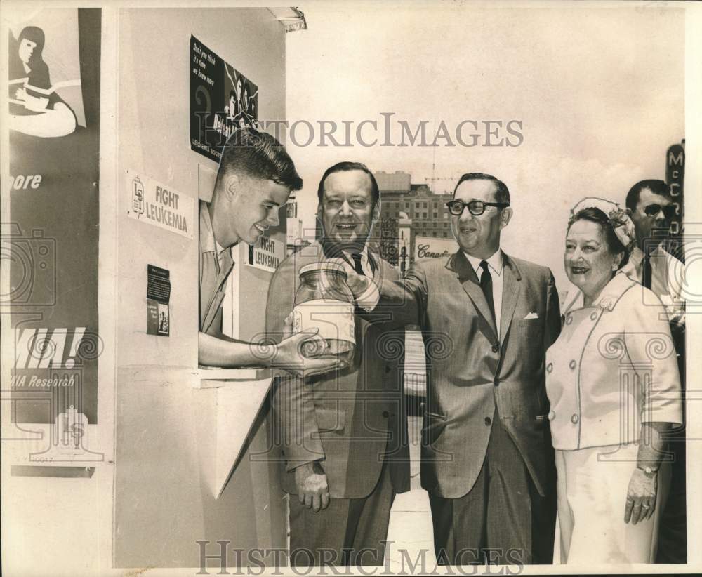 1966 Press Photo Leukemia Society Inc. drive booth opens on Canal Street
