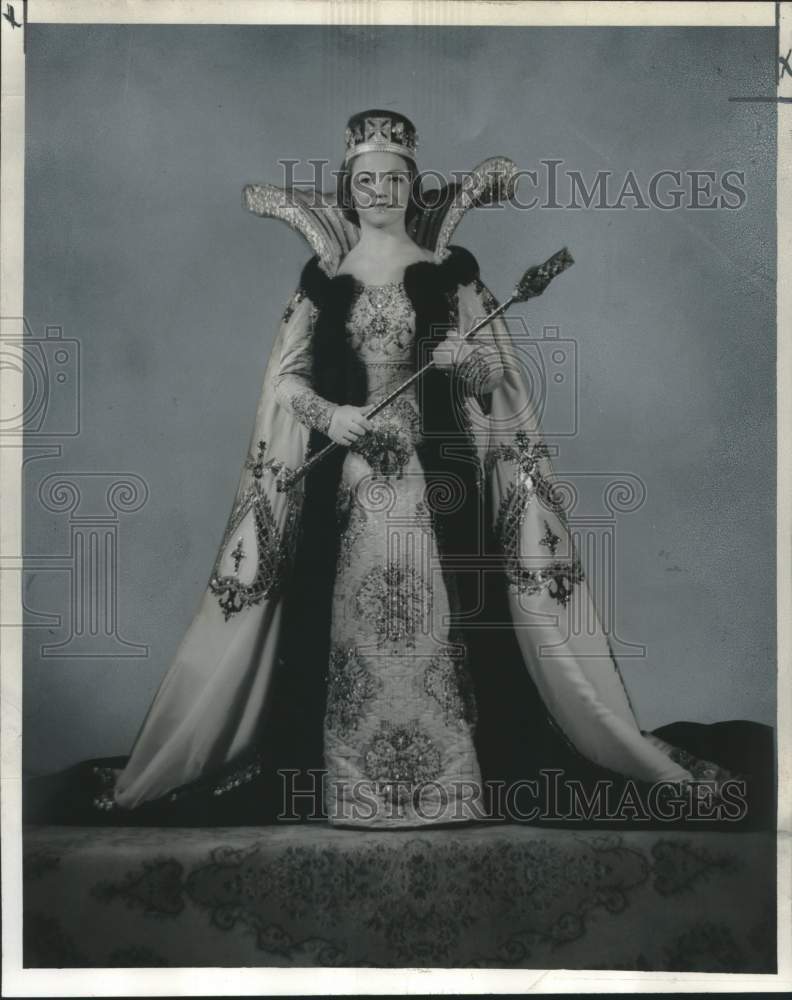 1966 Press Photo Mary Margaret Kurzweg, Ball of the Troubadours, Lafayette- Historic Images