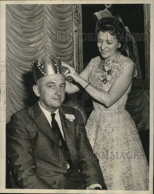 1961 Press Photo John S. Latham honored by Bernadette Murphy of Insurance Women