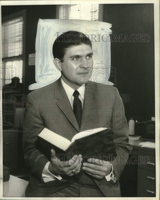1963 Press Photo Peter Kosiba Jr., Jefferson Downs' new racing secretary