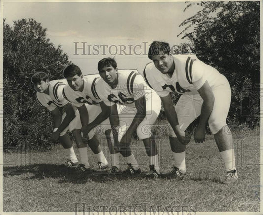 1968 Press Photo Al Levine and LSUNO football players - noo41342
