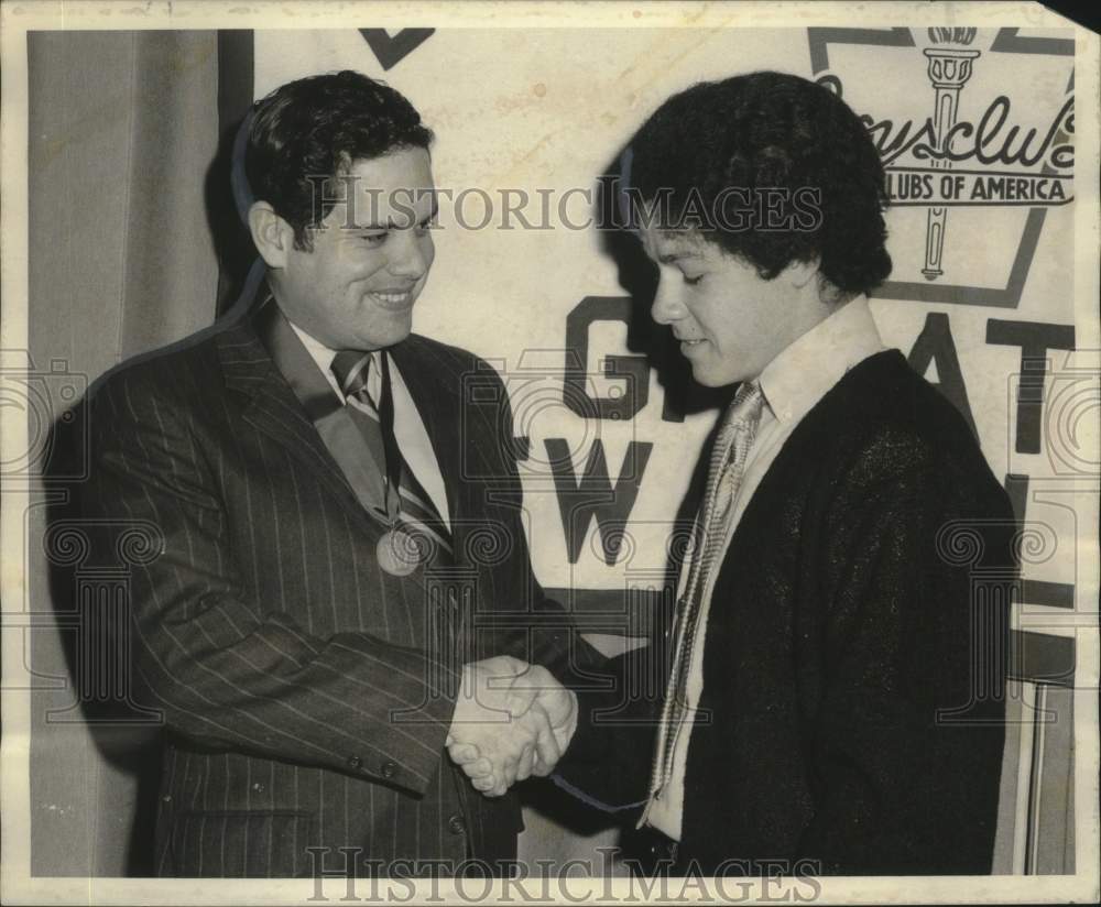 1973 Press Photo Wilfred M. Kullman Junior receives Boy&#39;s Club Medallion - Historic Images