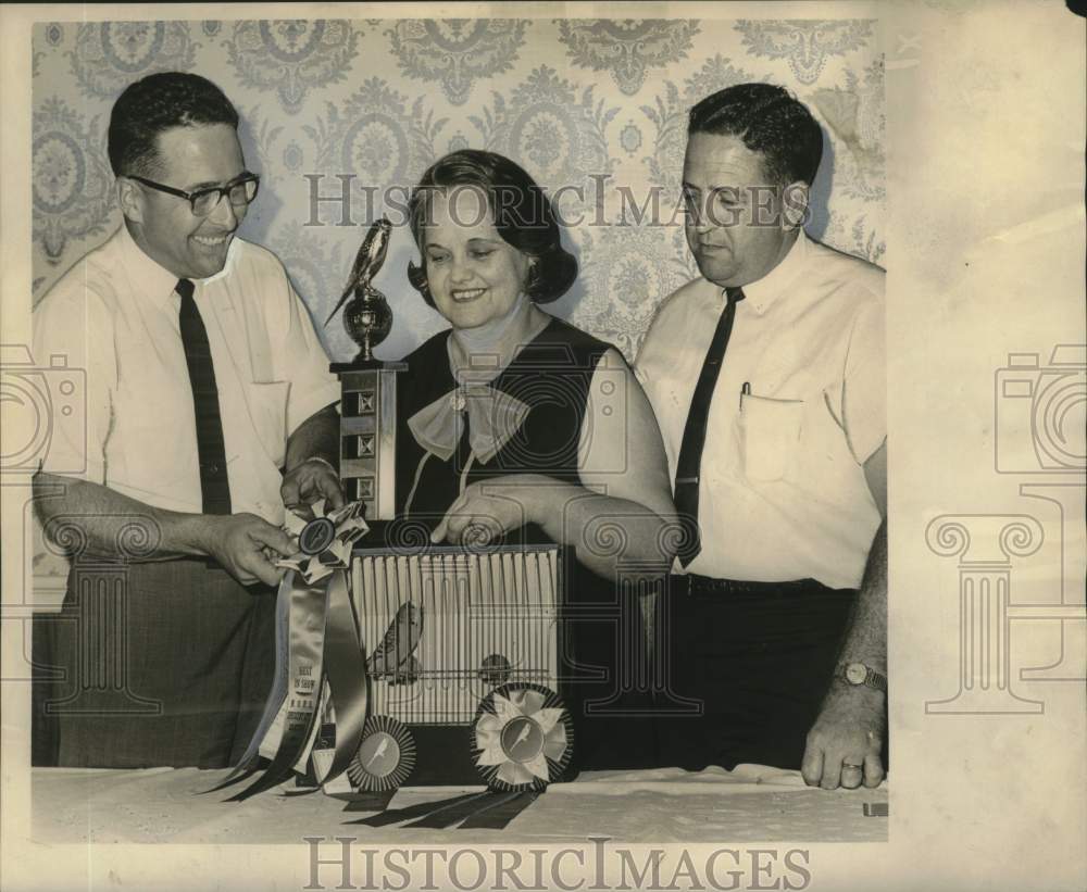 1965 Press Photo New Orleans Budgerigar Society Inc.&#39;s annual competition - Historic Images