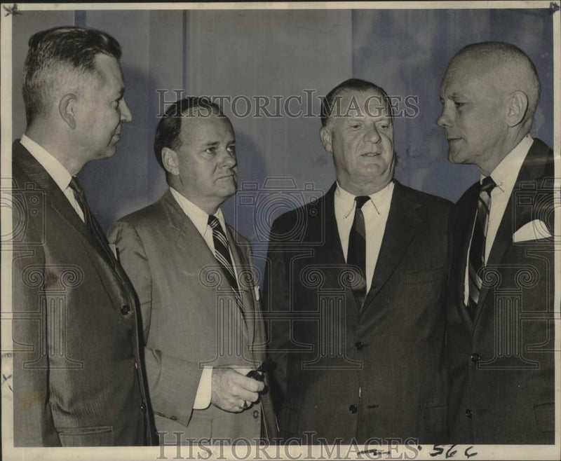 Load image into Gallery viewer, 1964 Press Photo New Orleans-Richard N. Jones, Producers Council convention
