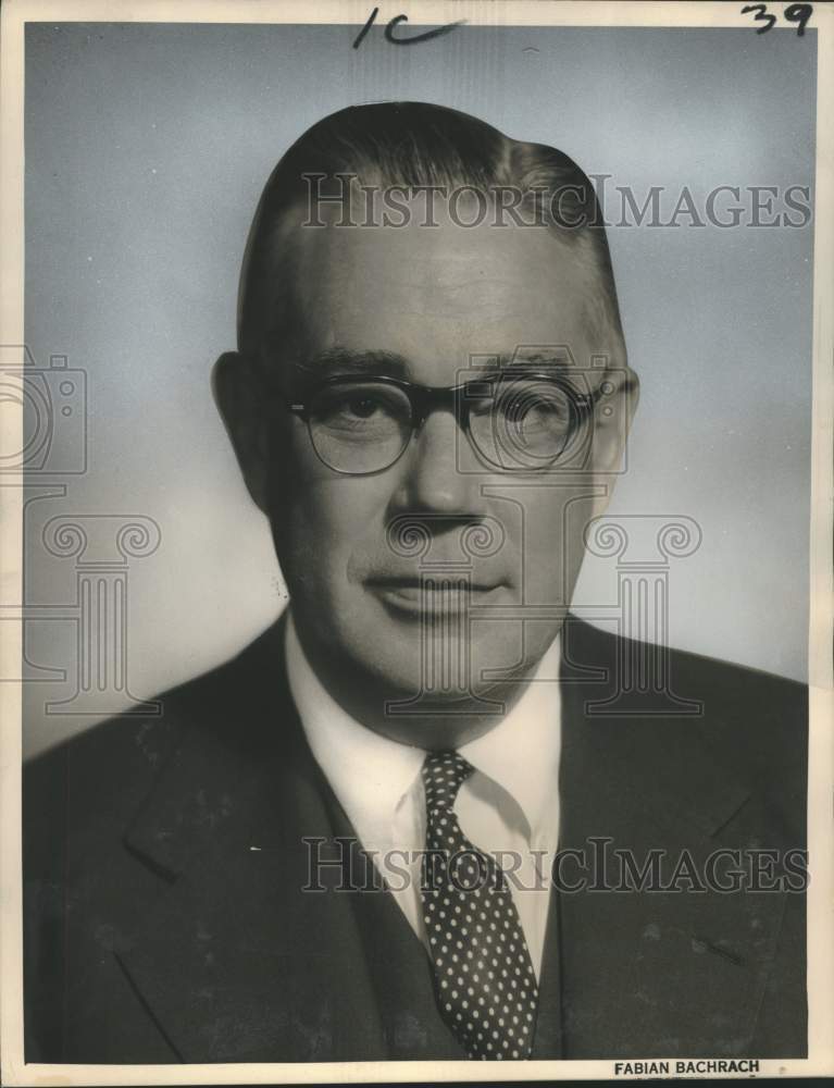 Load image into Gallery viewer, 1961 Press Photo New Orleans-Dr. Lawrence A. Kimpton, Tulane board of visitors
