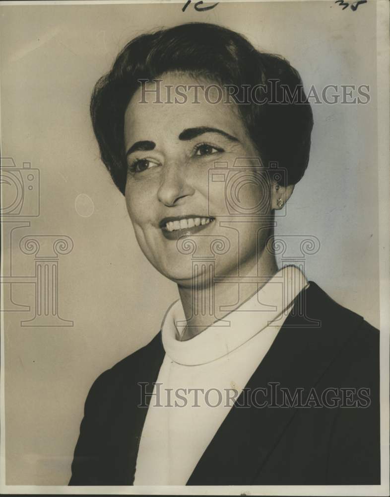 1966 Press Photo Elaine Ford honored with the Josephine Tuckett Award- Historic Images