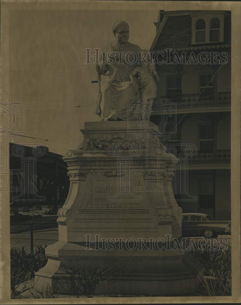 1961 Press Photo New Orleans-Statue in &quot;Margaret Place&quot; - Historic Images