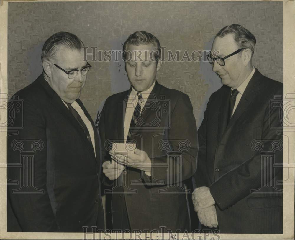 1969 Press Photo 2nd annual Police and Community Relations Institute at Loyola- Historic Images