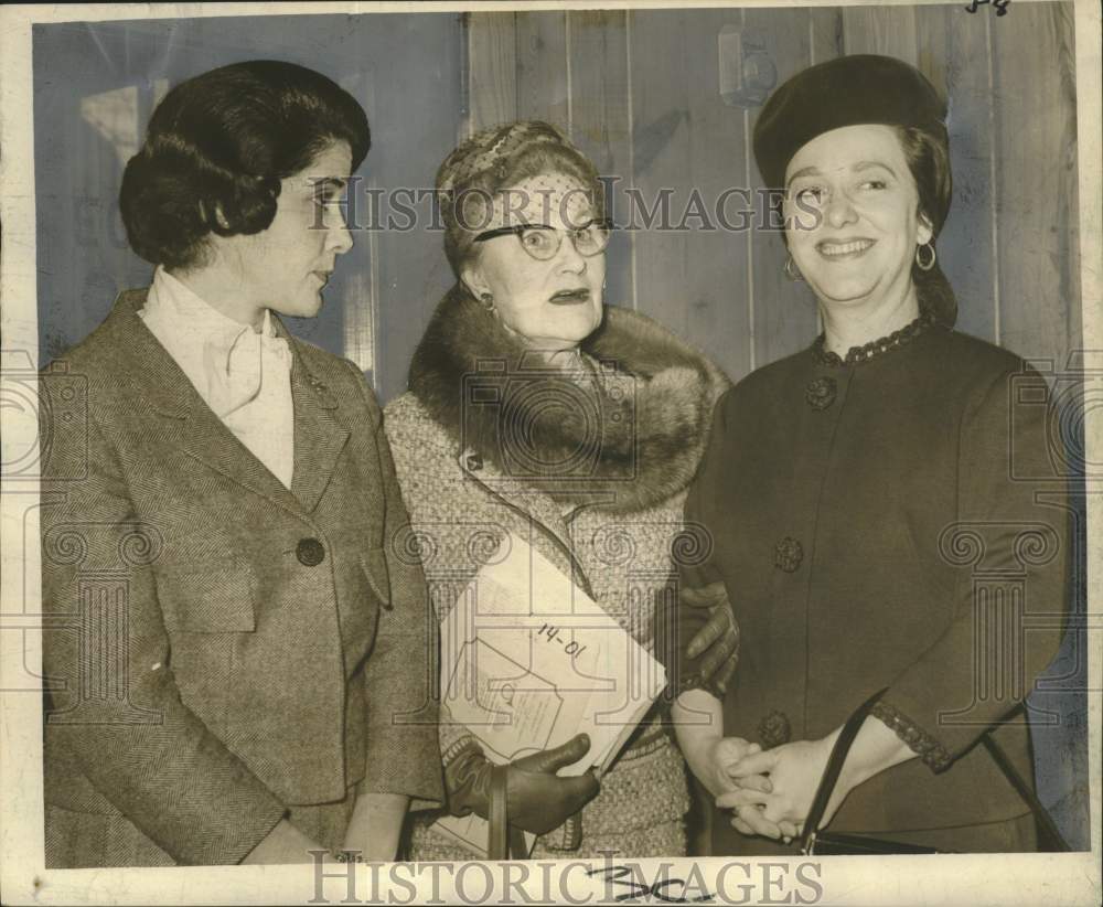 1965 Press Photo New Orleans Cultural Attractions Fund members - noo42675