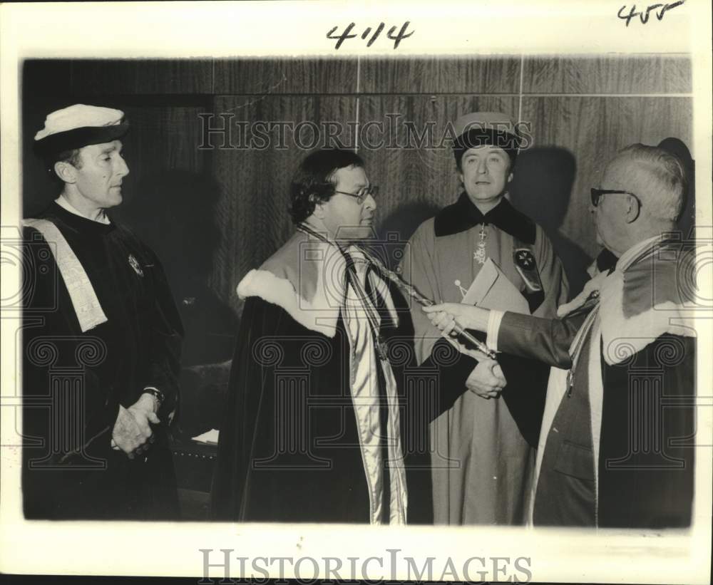 1978 Press Photo New Orleans-Ernest Morial, Order of Grand Conseil de Bordeaux- Historic Images