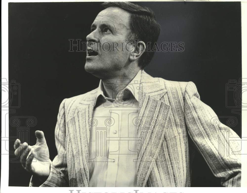 1981 Press Photo Alec McCowen in his solo performance of St. Mark's Gospel - Historic Images