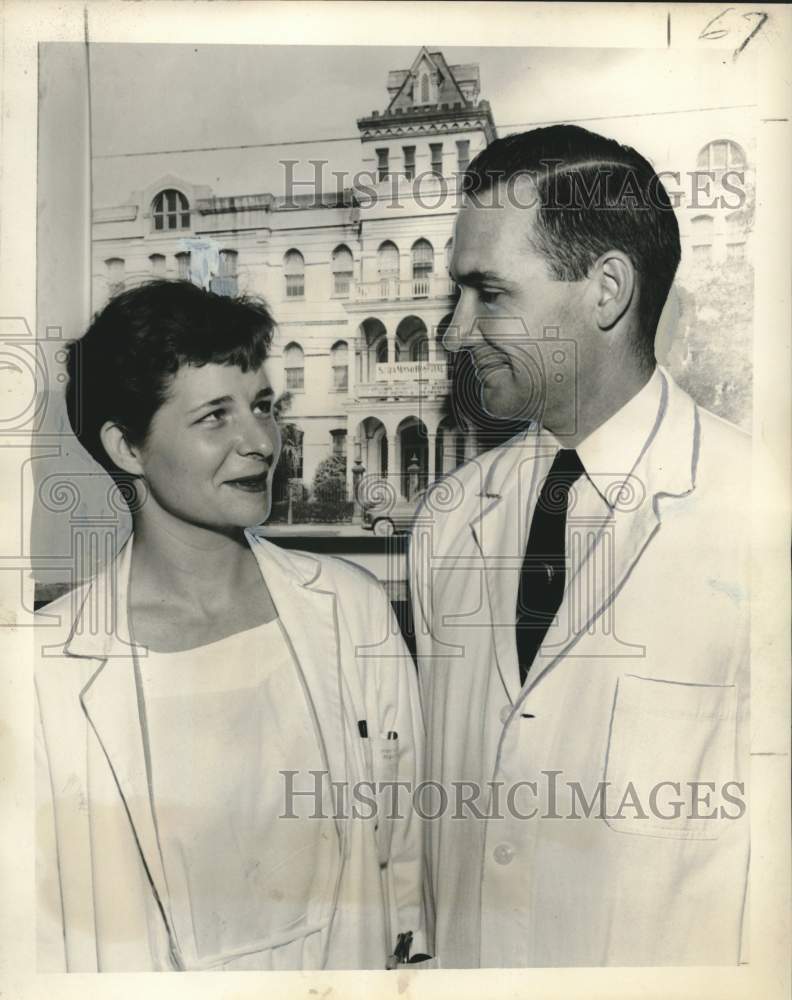 1952 Press Photo Dr. Louise Lutz as director of the Sara Mayo Hospital