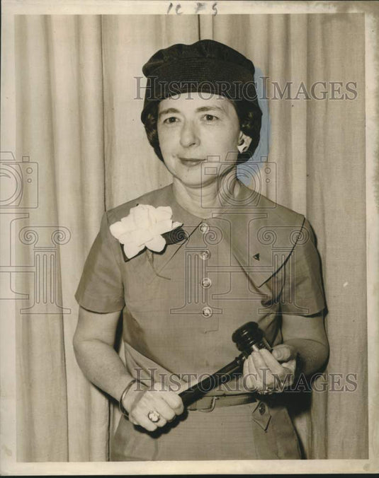 1958 Press Photo Miss Mildred MacDonald of New Orleans - noo43556