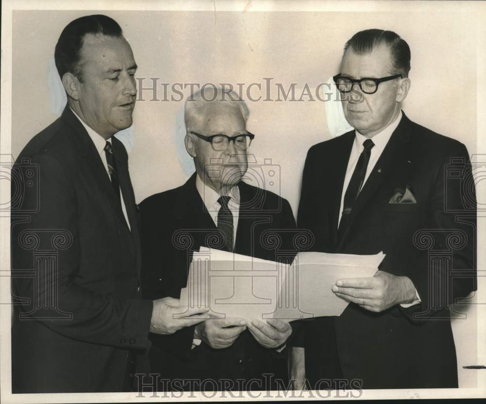 1968 Press Photo State Fire Marshall R. Garland May with Frank J. Locascio