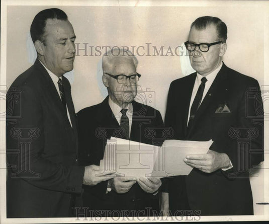 1968 Press Photo State Fire Marshall R. Garland May with Frank J. Locascio