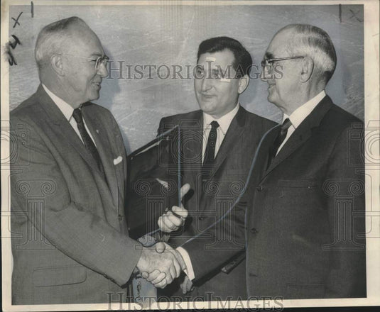 1968 Press Photo G. Elmer May, outgoing president Committee on Alcoholism - Historic Images