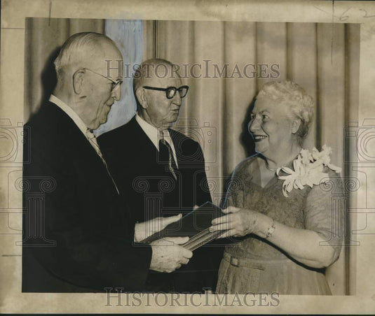 1955 Press Photo B.B. Macfarlane honored by Pan American Life Insurance Company